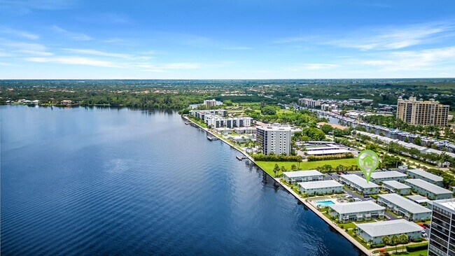 Building Photo - Palms at Waters Edge 3336-J8