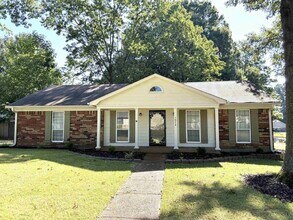 Building Photo - 1074 Tararidge Dr