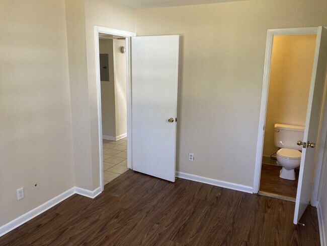 Building Photo - 7559 Proxima Rd