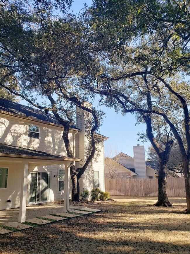 Building Photo - 8513 Portage Cove