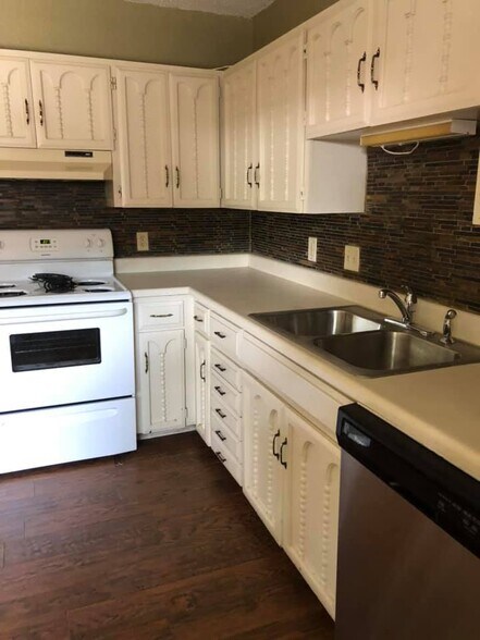 Building Photo - 133 Blanco St