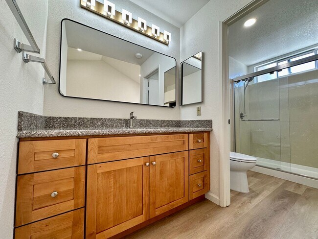 Building Photo - Completely Remodeled 3 Bed 2 Bath Ardenwoo...
