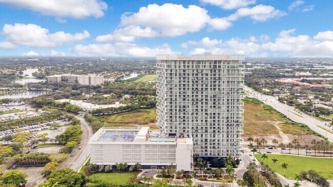 Building Photo - 2000 Metropica Wy