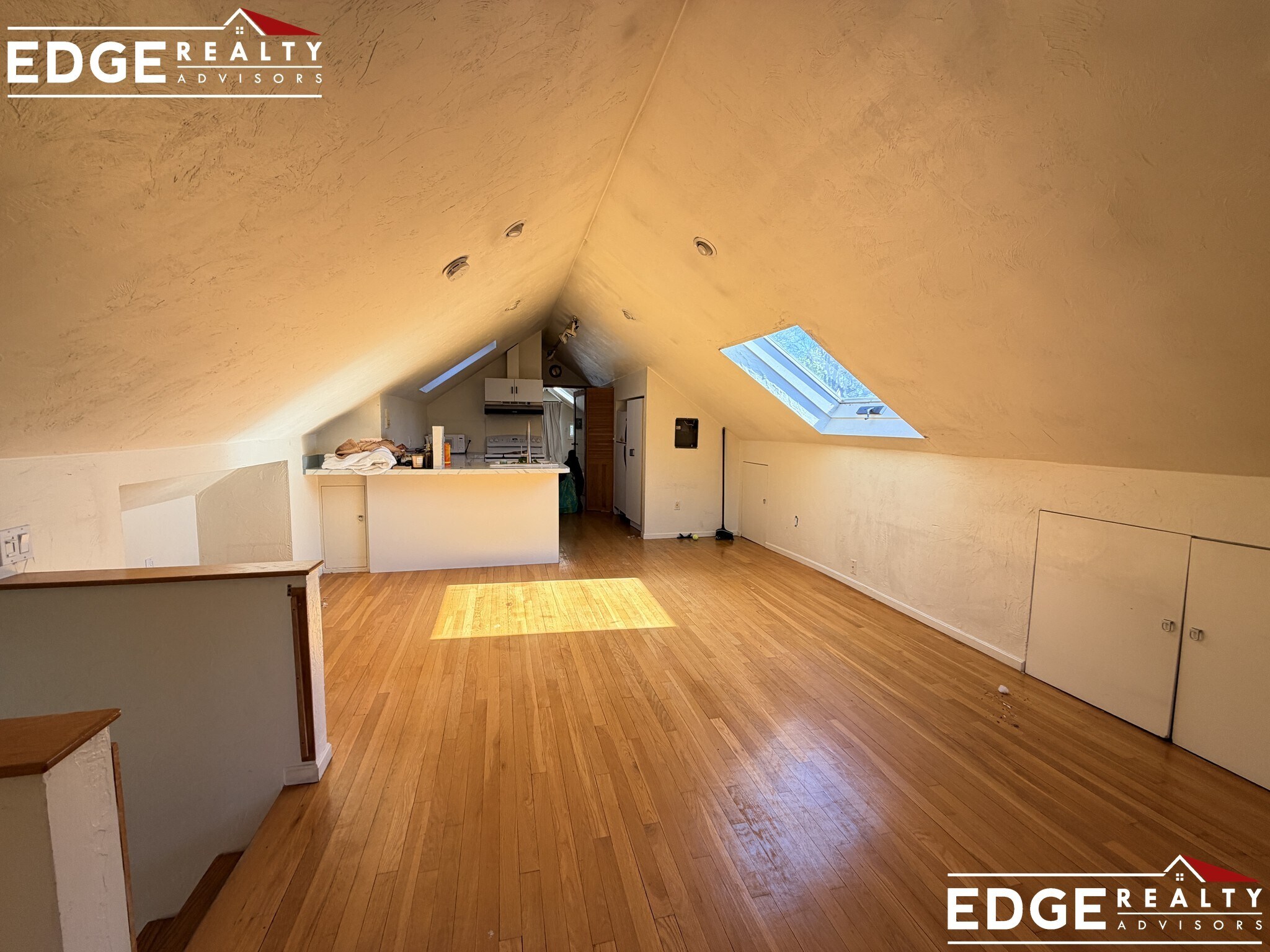 Building Photo - 43 Hobart St