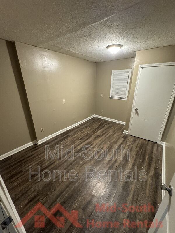 Building Photo - 1604 Echles St