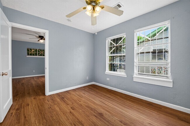 Building Photo - 4813 Brinkley St