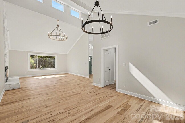 Building Photo - 9606 Fairway Ridge Rd