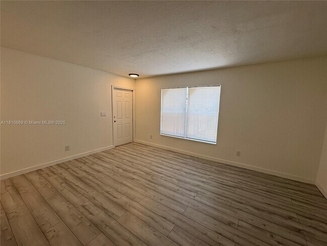 Building Photo - 5967 NW 23rd St