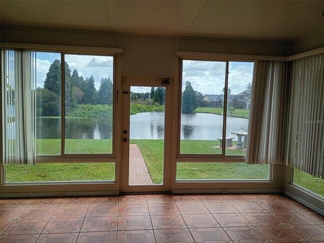 Building Photo - 862 Bayou View Dr