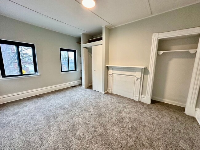 Building Photo - 1825 Rialto St