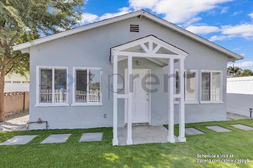 Building Photo - 9320 Ives St