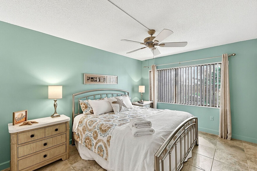 Building Photo - 6327 Midnight Cove Rd