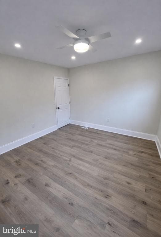 Building Photo - 22 Maple St