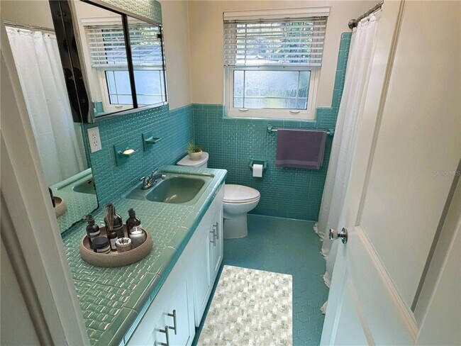 Building Photo - 4640 W Lamb Ave