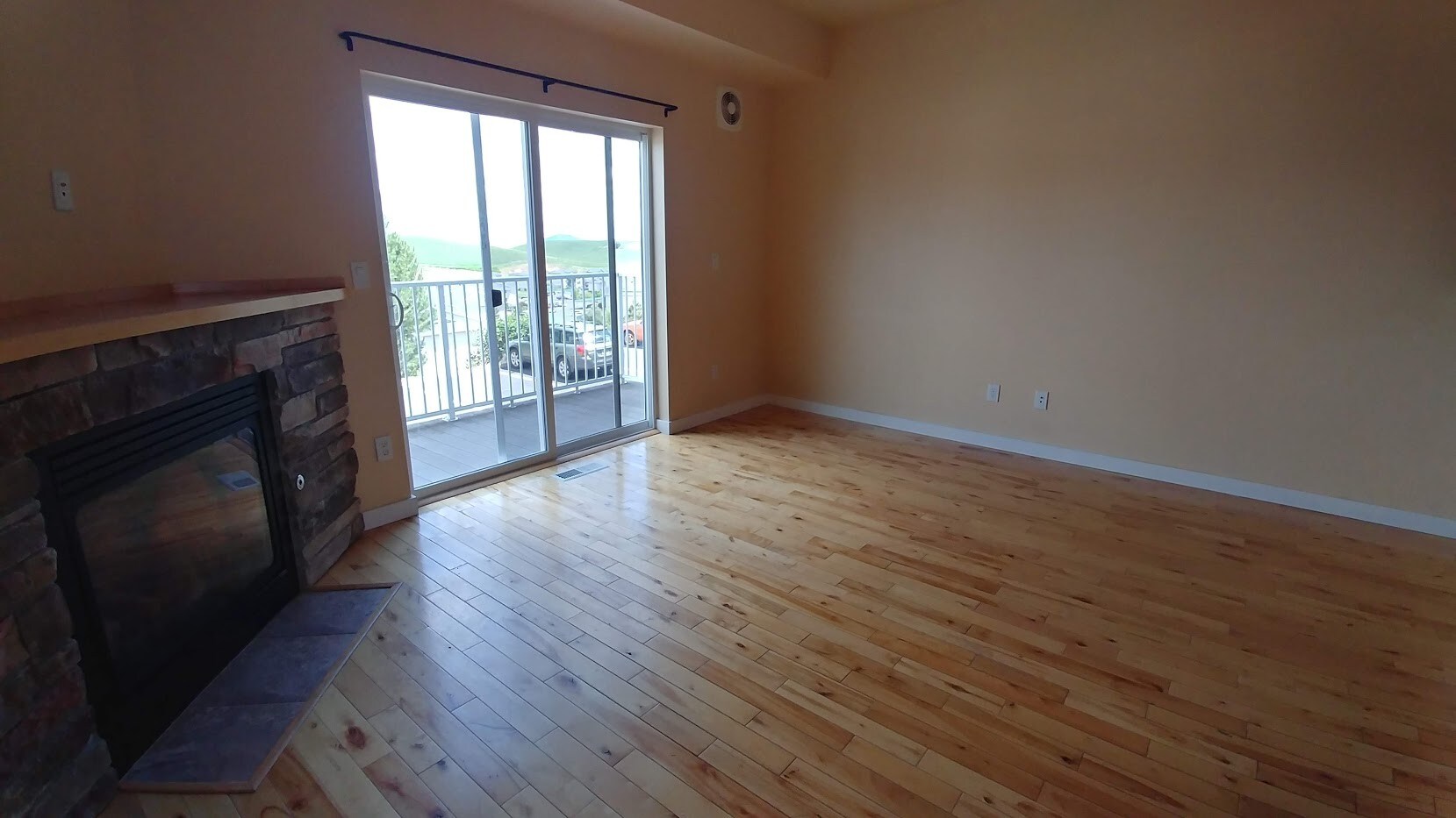 Building Photo - 2115 Westwood Dr