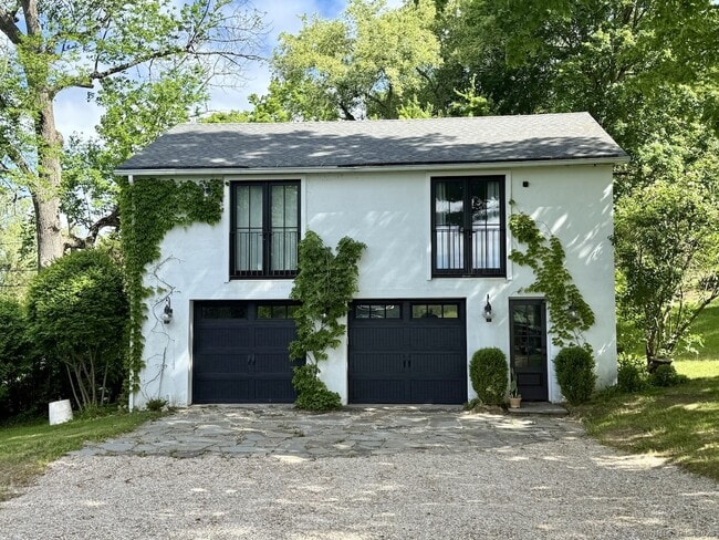 Primary Photo - 150 Millerton Rd
