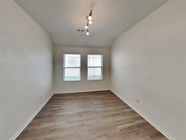 Building Photo - 11110 Vanilla Circle Court