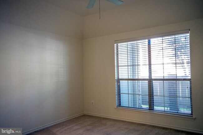 Building Photo - 12153 Penderview Ln