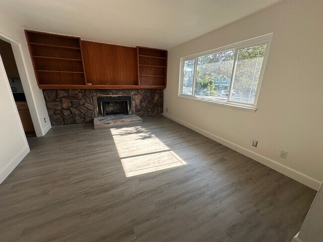 Building Photo - 106 Gill Way