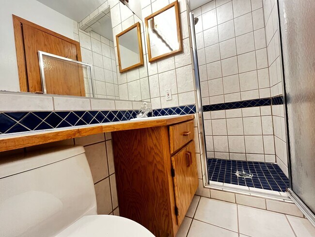 Building Photo - 3508 Flag Ave N