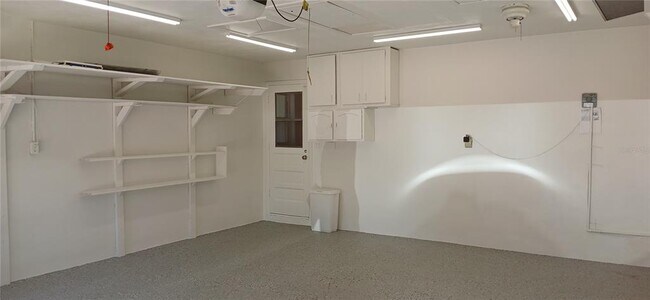 Building Photo - 4397 Harbor Hills Dr