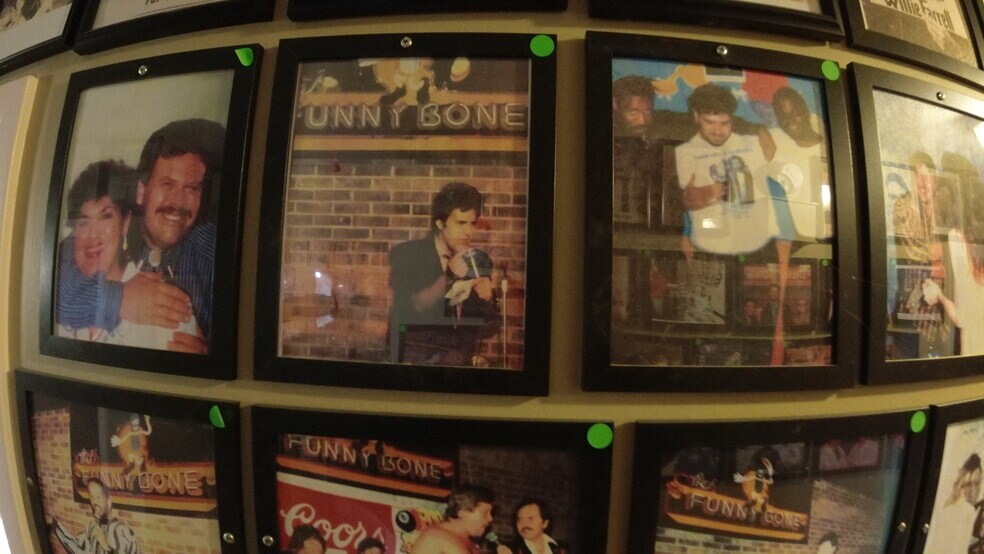 Building Photo - 1725 Pinebrook Dr