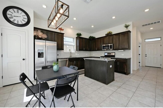 Building Photo - 12613 Stanford Dr