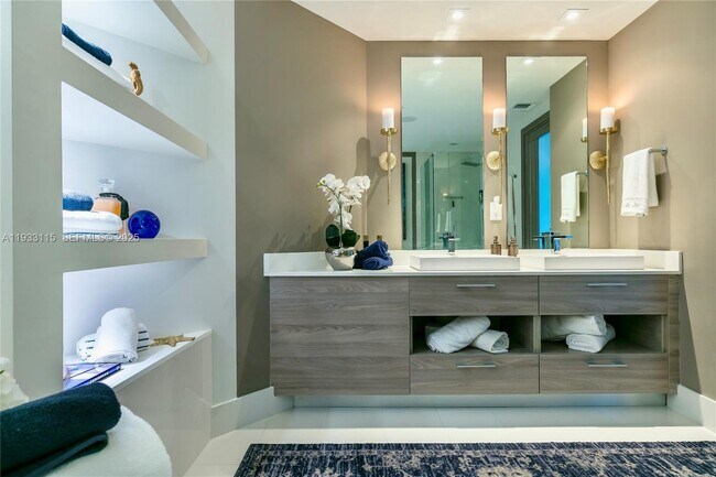 Building Photo - 1300 S Miami Ave