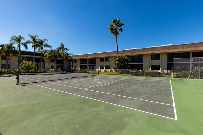 Building Photo - 12300 Vonn Rd