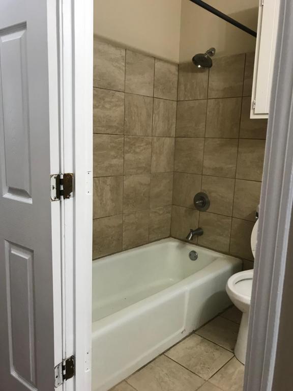 Building Photo - 1811 Dalton Court, Unit A