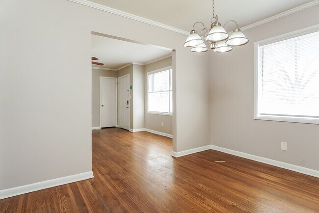 Building Photo - 224 Tanglewood Cir NE