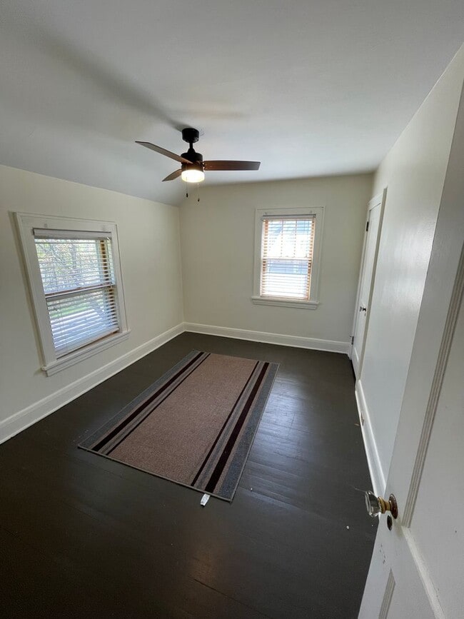 Building Photo - Available Sept 3! - Beautiful 4 Bed 3 Bath