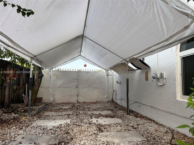 Building Photo - 3159 W 73rd Pl