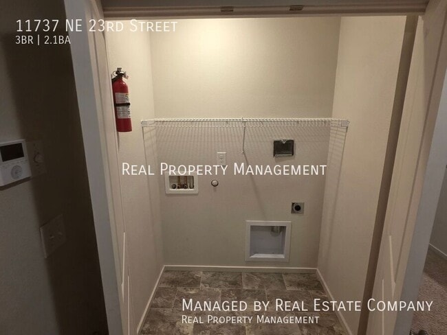 Building Photo - 11737 NE 23rd St