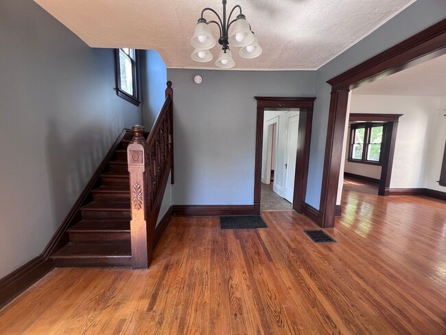 Building Photo - Spacious Four Bedroom Home Full of Character!