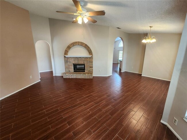 Building Photo - 150 Abbey Hollow Dr