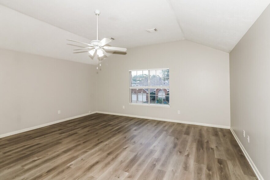Building Photo - 6803 Hedgewick Dr