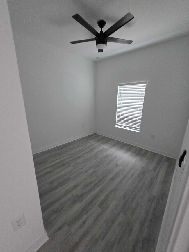 Building Photo - 9251 Agate St