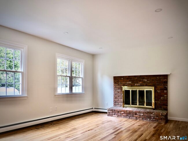 Building Photo - 38 Pepperbush Ln