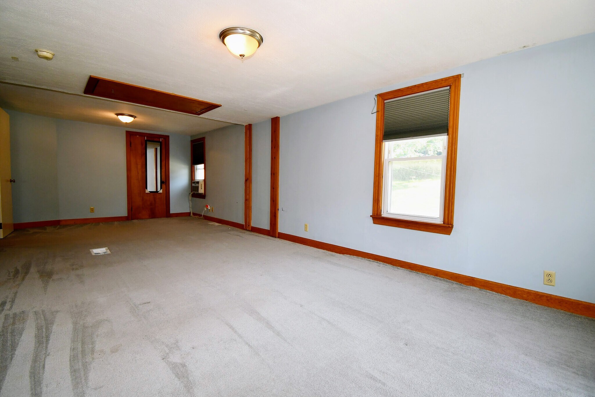 Building Photo - 1023 Joseph St