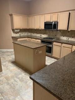 Building Photo - 9611 Winter Park Dr