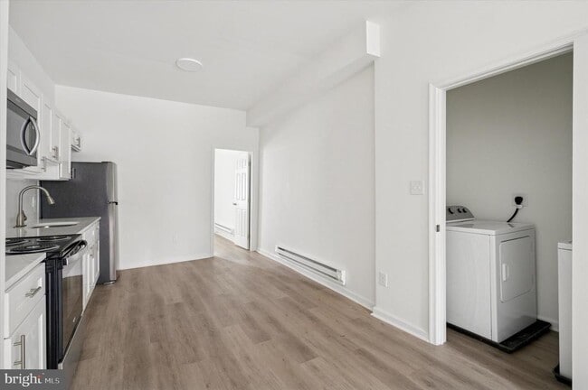 Building Photo - 4241 Mantua Ave