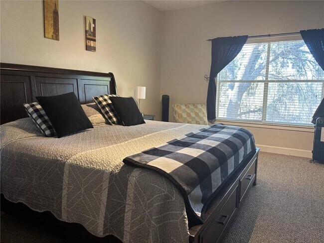 Building Photo - 8838 Coral Palms Ct