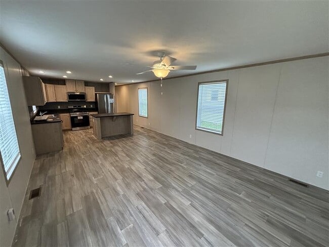 Building Photo - 5453 S Deadwood Dr