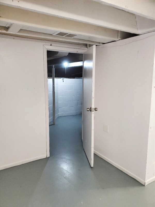 Building Photo - 1329 Campbell Ave