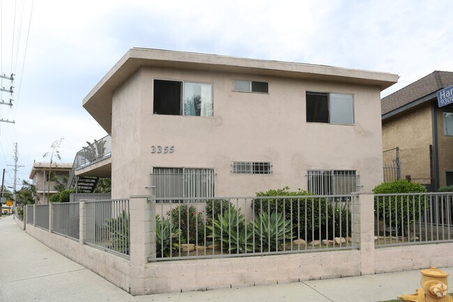 Primary Photo - 3355 S Canfield Ave