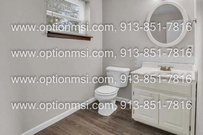 Building Photo - **Spacious 2-Bedroom Duplex in a Cul-de-Sac!**