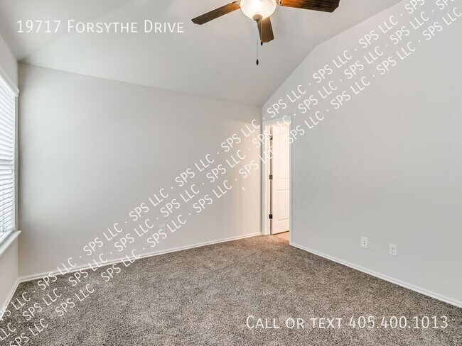 Building Photo - 19717 Forsythe Dr