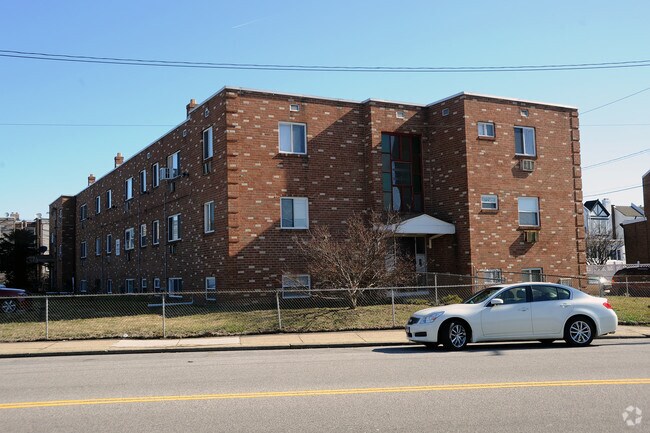 Building Photo - Godfrey Court