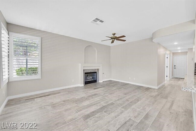 Building Photo - 9725 Hitching Rail Dr